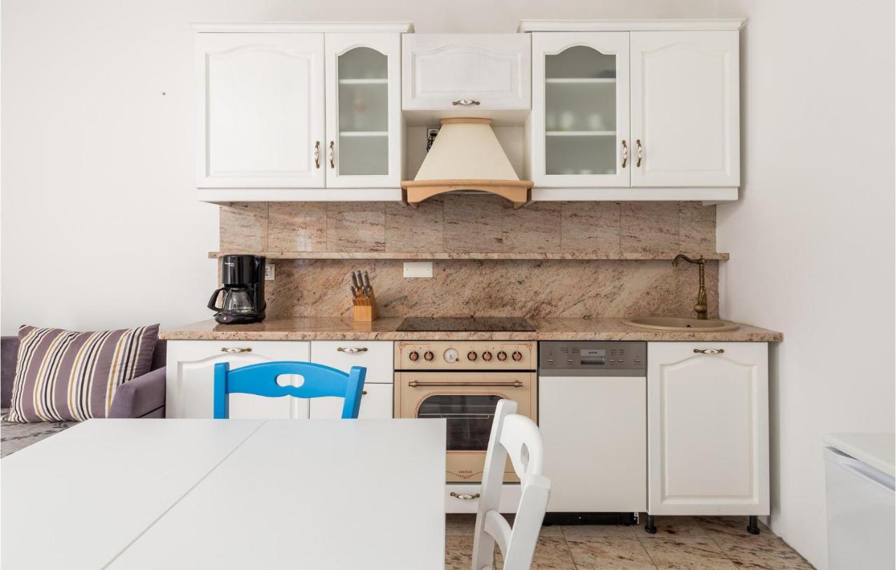 1 Bedroom Gorgeous Apartment In มอชเชนิชกา ดรากา ภายนอก รูปภาพ